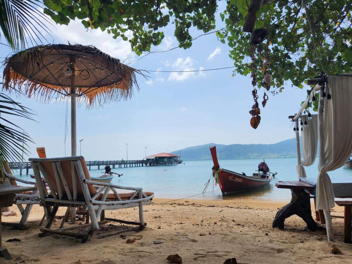 Malee Homestay Ko Por Exterior photo